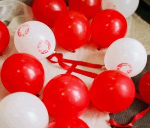 DIY balloon decorations 