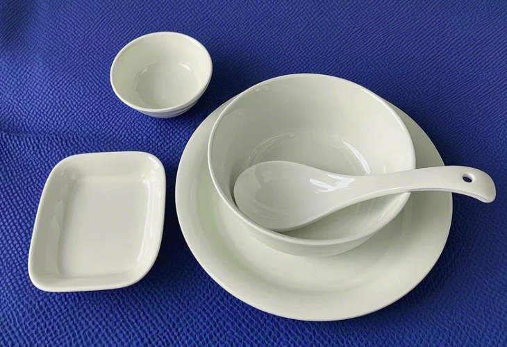 hotel tableware